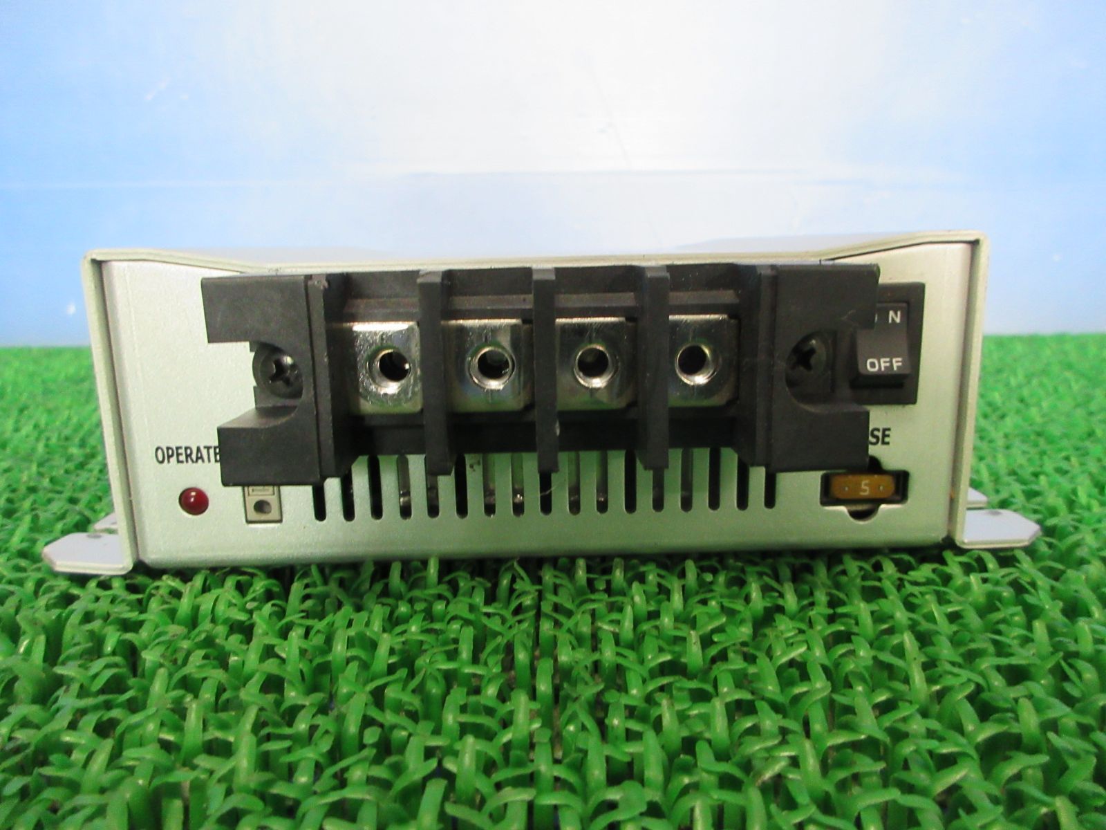 走行充電機 SBC-002A サブバッテリーチャージャー NEW ERA 新車から