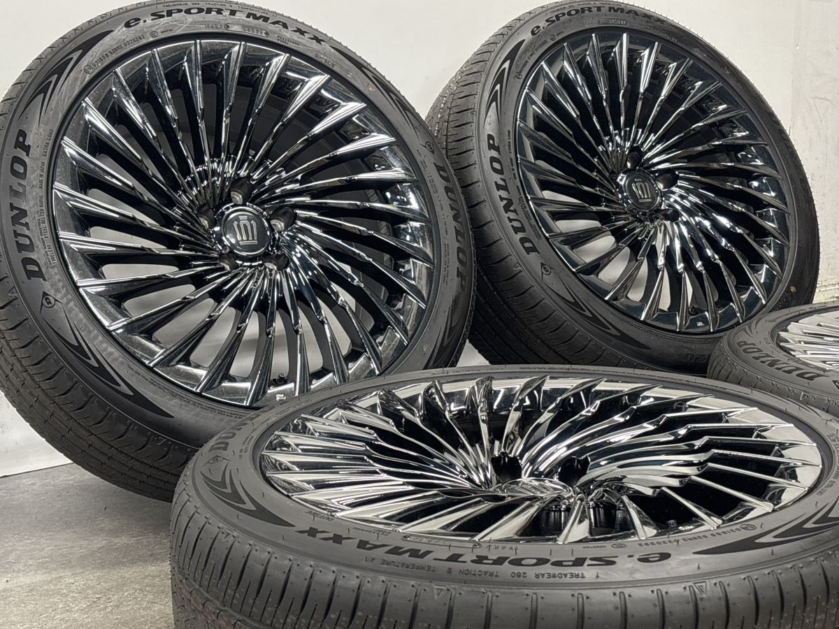 新車外し品トヨタ M30⁄H32 クラウンセダン 純正 20in 8.5J +30 PCD120