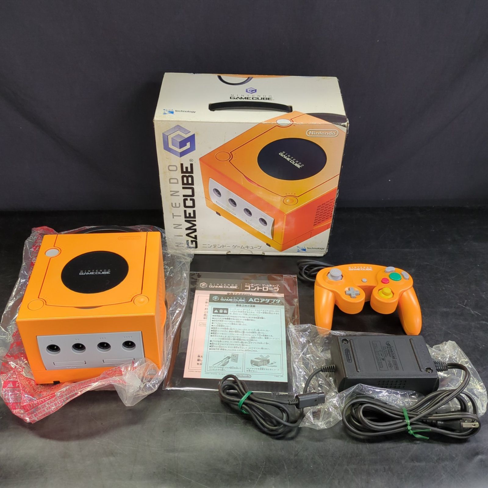 D45415】[ジャンク品] ニンテンドー ゲームキューブ オレンジ GAMECUBE