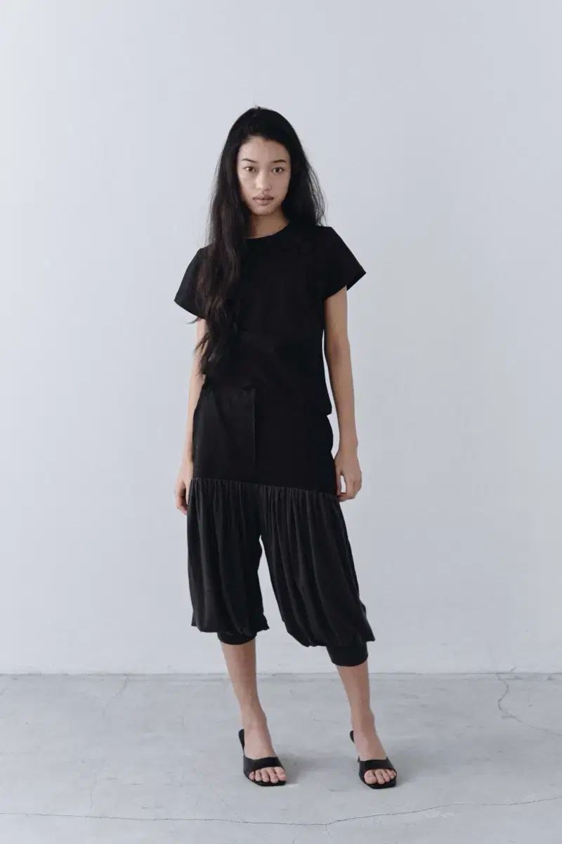 カルバン・クライン Tailored Shirring Pants (Black)