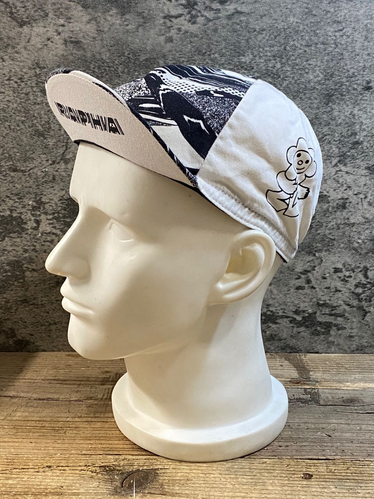 KH120 ラファ Rapha RCC + BRAULIO AMADO CAP サイクルキャップ 白 黒