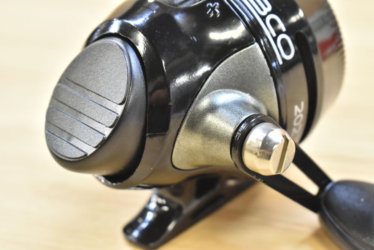 ゼブコ 202 Zebco スピンキャストリール クローズドフェイスリール