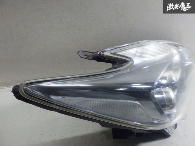 ストア出品】トヨタ純正 ZVW30 プリウス 前期 LED ヘッドライト ヘッド