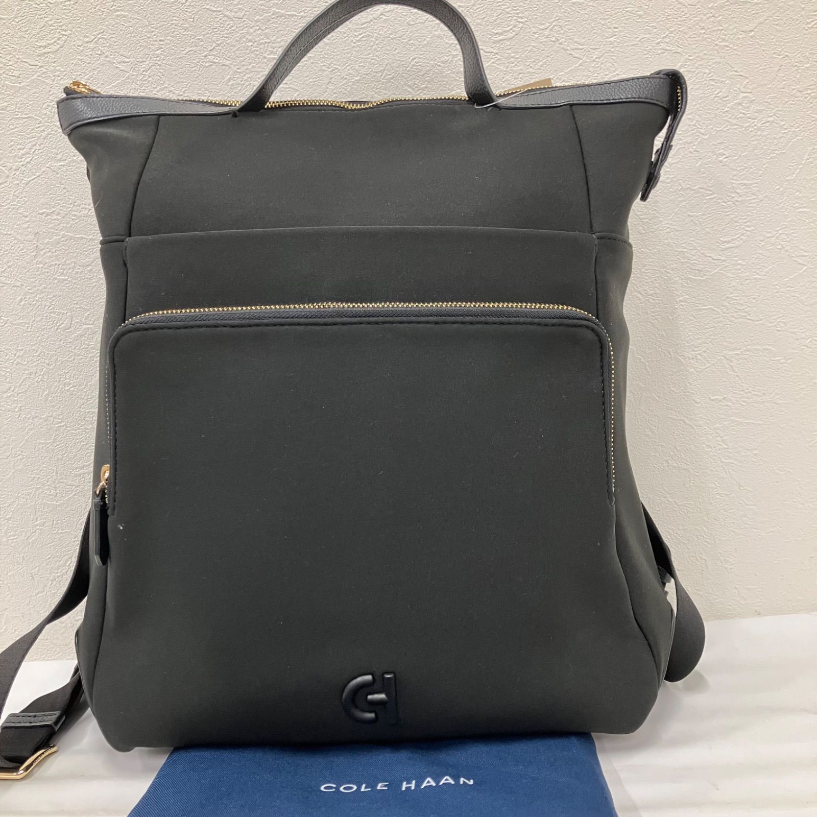 Y4909　COLE HAAN　コールハーン　グランドアンビション　ネオプレン　バックパック　ブラック　レディース　3way　バックパック　ショルダーバッグ　ハンドバッグ　トートバッグ　キャリーオン　ポケット多数　無地