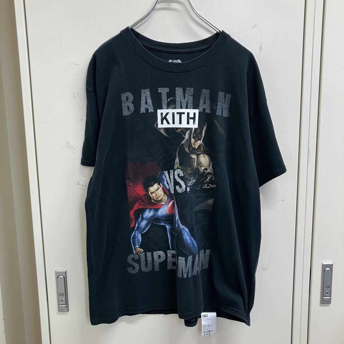 KITH 半袖Tシャツ BATYMAN VS. SUPERMAN サイズL ブラック キス