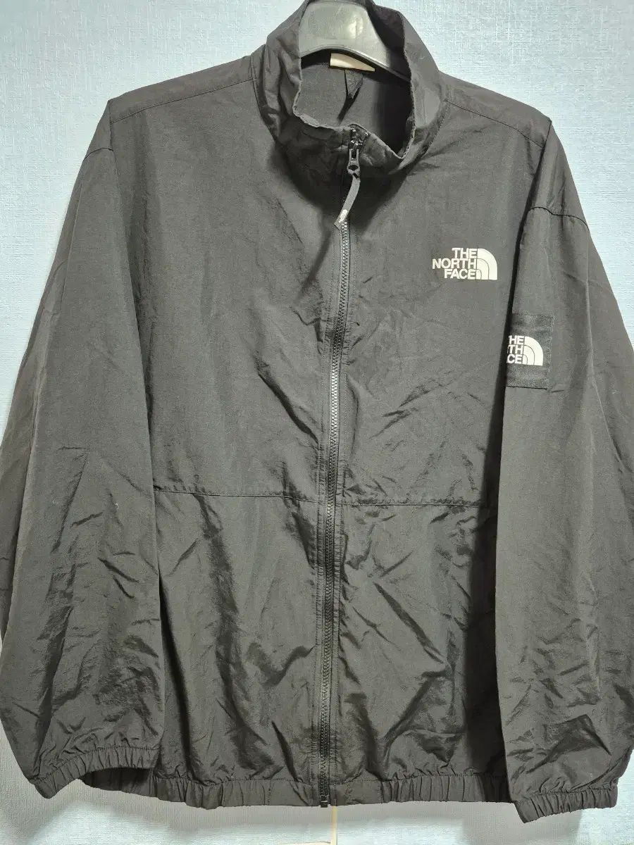 THE NORTH FACE ザノースフェイス ウィンドブレーカー 黒