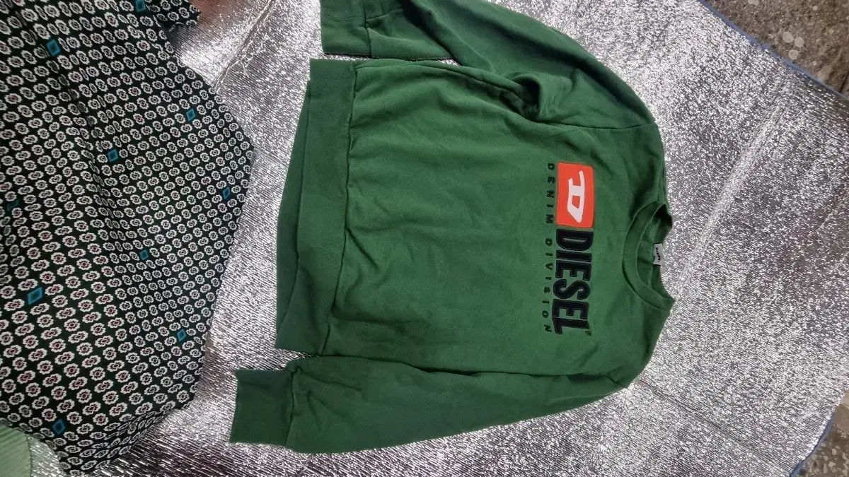 DIESEL マン 투 맨 Tシャツ