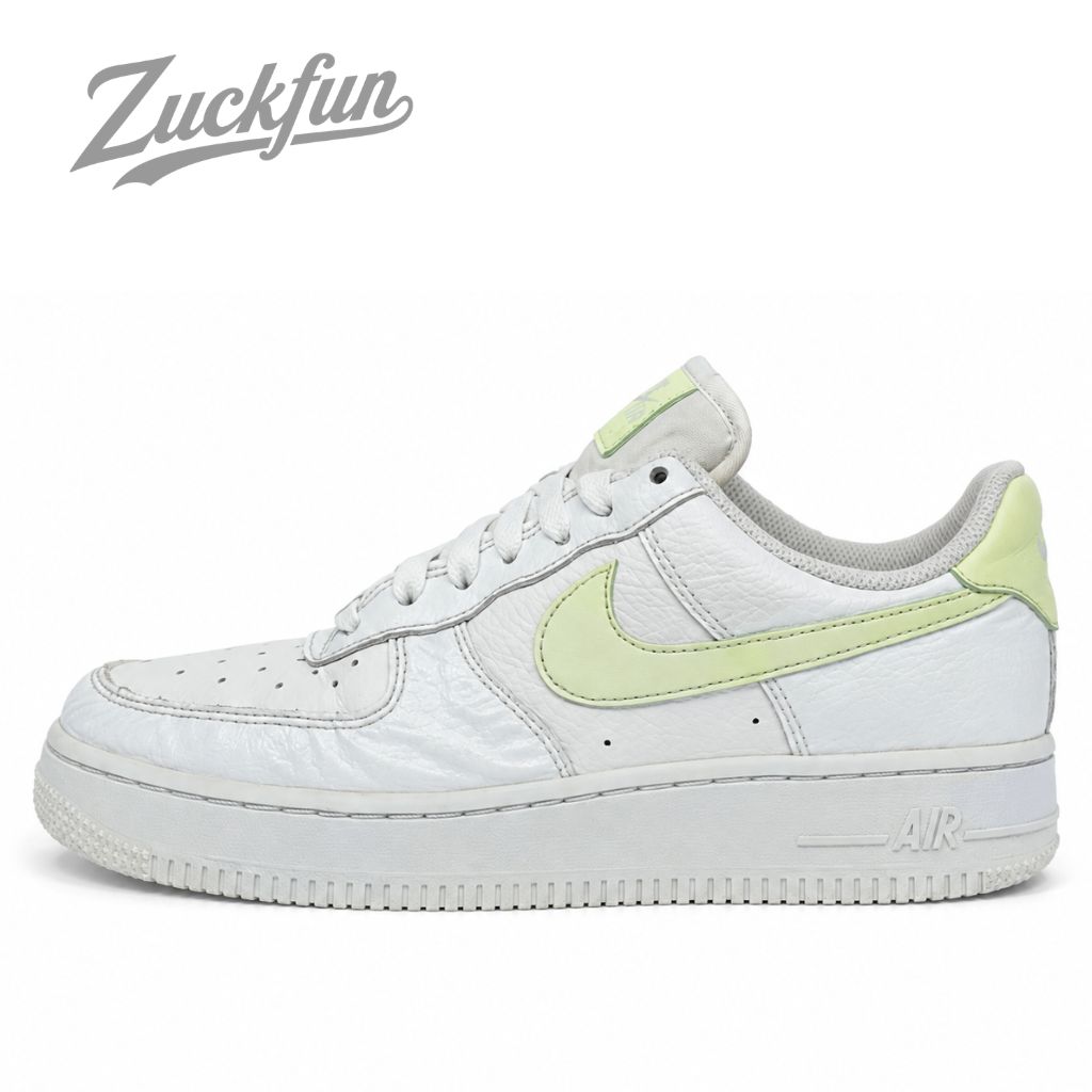 NIKE AIR FORCE 1 07 エア フォース 1 ホワイト ベアリーボルト レディース ホワイト グリーン 白 レディース ナイキ スニーカー 23.5 cm U10282