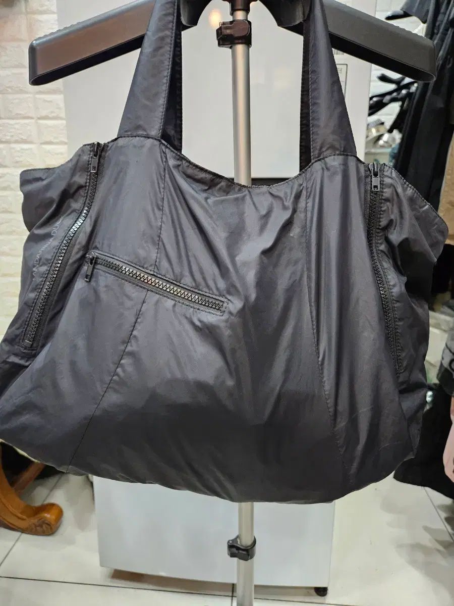 MANDARINA DUCK トートバッグ 黒 (未使用)