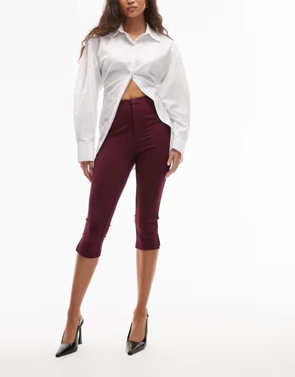 エイソス レディース ボトムス カジュアルパンツ キャップ ASOS DESIGN Premium ponte capri pants in berry
