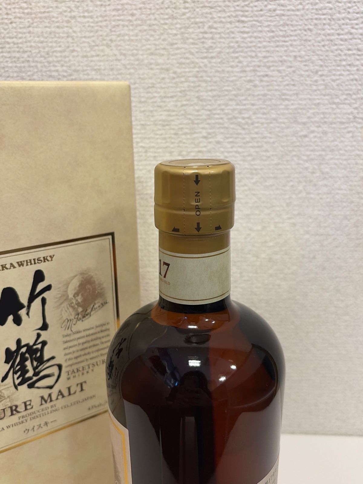 竹鶴17年ピュアモルト [ ウイスキー 日本 700ml ] - メルカリ