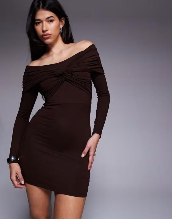 エイソス レディース トップス ワンピース ミニワンピース ミニ ASOS DESIGN off shoulder twist mini dress with long sleeves in choc