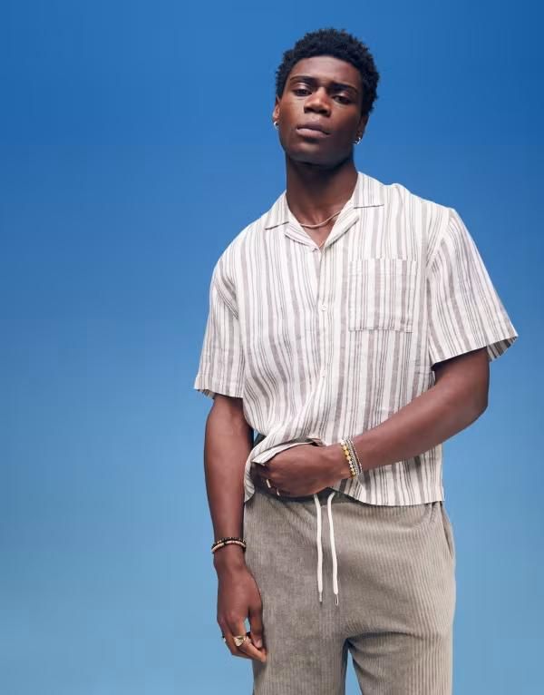 コットンオン メンズ トップス シャツ コットン リネン CottonOn Cotton On linen boxy fit short sleeve shirt in cream stripe Cr