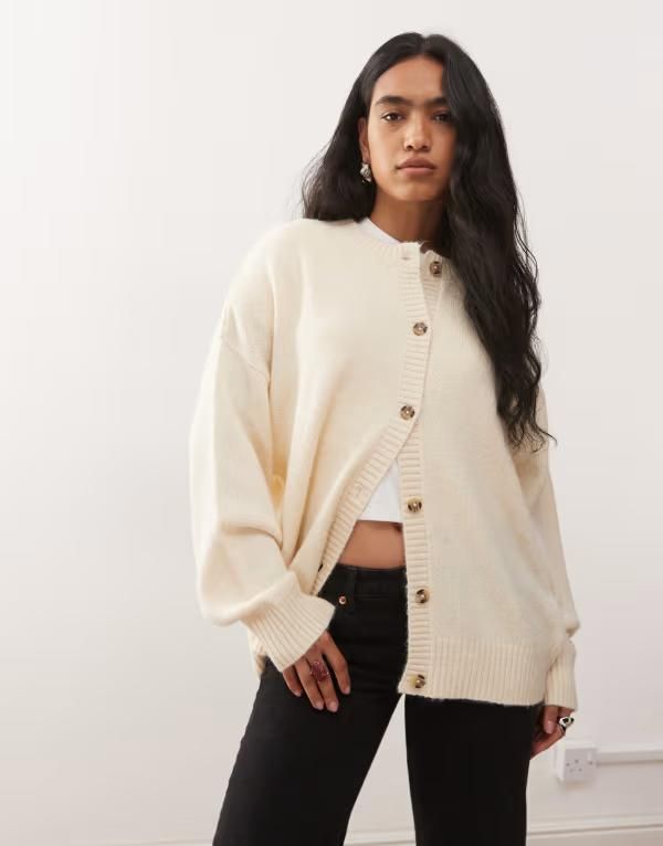 コルージョン レディース アウター カーディガン クルーネック COLLUSION oversized crew neck cardigan in cream BEIGE ベージュ