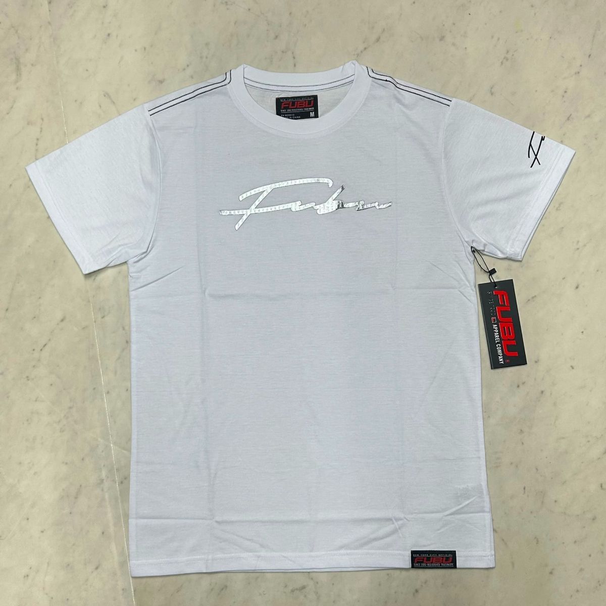 USA仕様 FUBU フブ Classic Logo Foil Print クラシックロゴ Tシャツ Y202 白 (FBT7)