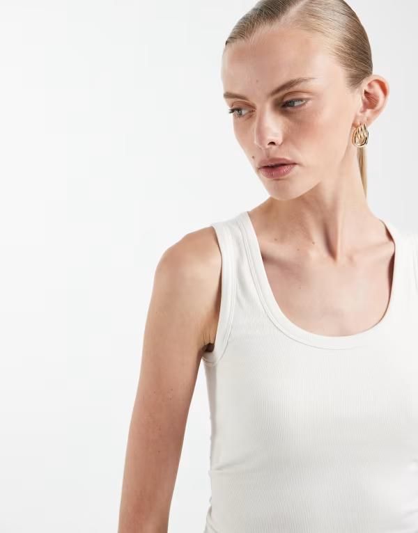 エイソス レディース トップス ベスト リブ ASOS DESIGN bra free seamless ribbedscoop neck tank top in cream クリーム