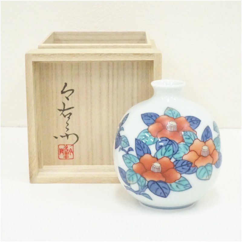 有田焼　今泉今右衛門造　錦椿絵花瓶（共箱） 花器 おしゃれ かわいい アンティーク フラワーベース 華道 華道具 茶道具 茶道 生花 花入れ