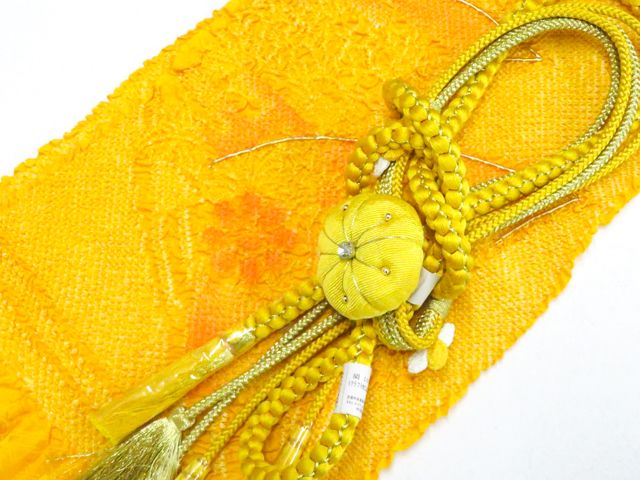 【京松】和装小物 帯締め帯揚げセット 振袖用 丸組 金糸 笠利付き 花 総絞り 未使用品 美品 r8w06-594