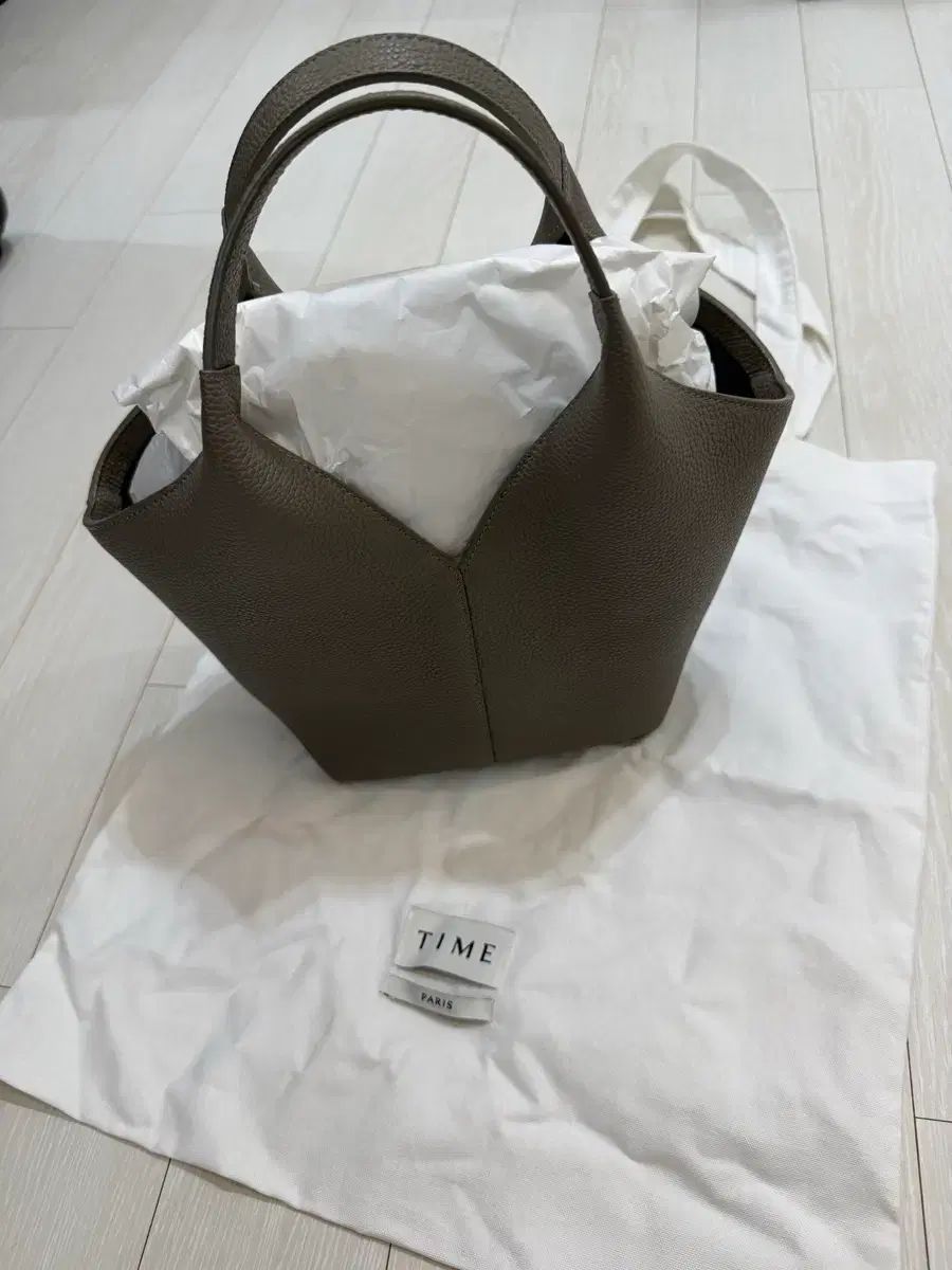 ハンサム(The HANDSOME) タイム(TIME) エクリプス(ECLIPSE) トートバッグ(TOTE BAG) スモール(SMALL) トープグレー(TAUPE GRAY)