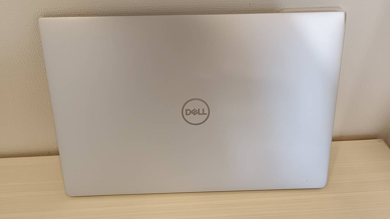 【美品】Dell XPS 13 (7390) 　第10世代i7　16GBﾒﾓﾘ４K　タッチパッド