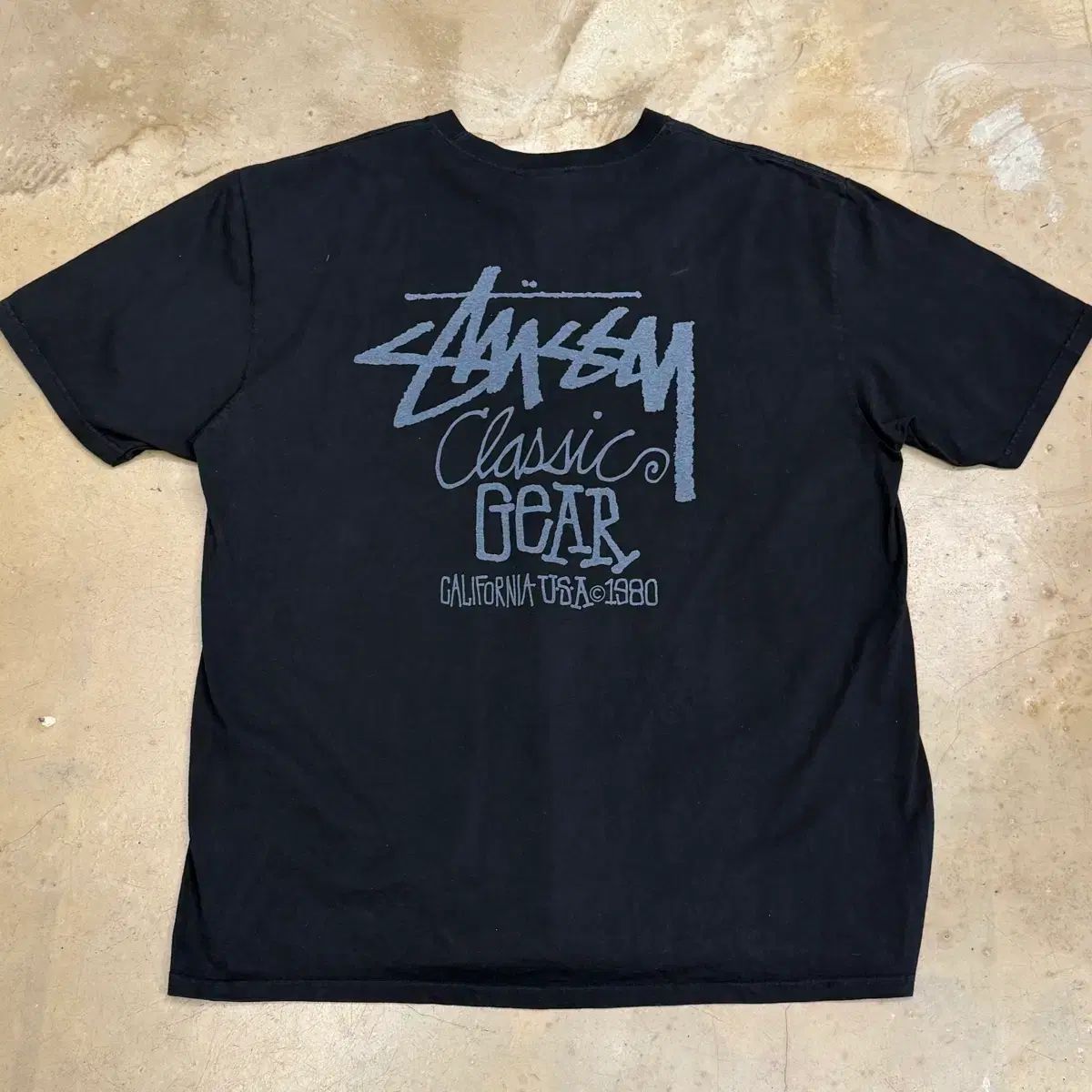 STÜSSY Classic Gear Black Tシャツ XL