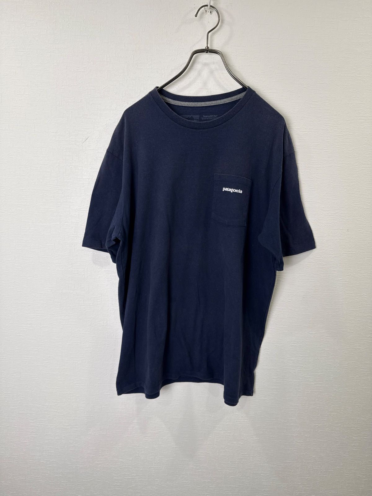 S00188 | Patagonia | Patagonia | t-shirt | short sleeve t-shirt | navy | navy | print t | logo t | outdoor | American casual | used clothes | 90s | Y2K | USA used clothes | vintage | men's L | women | unisex | surf | camping | festivals |