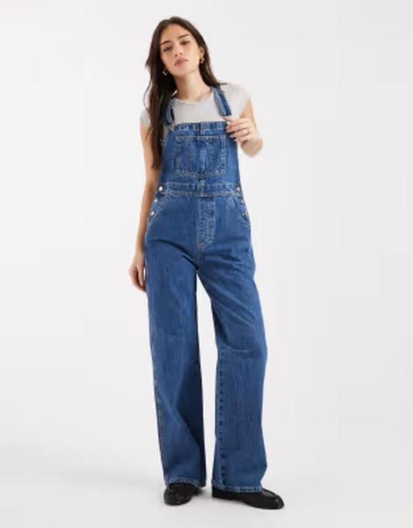 エイソス レディース ボトムス カジュアルパンツ オーバーオール デニム ASOS DESIGN denim overalls in mid BLUE ブルー