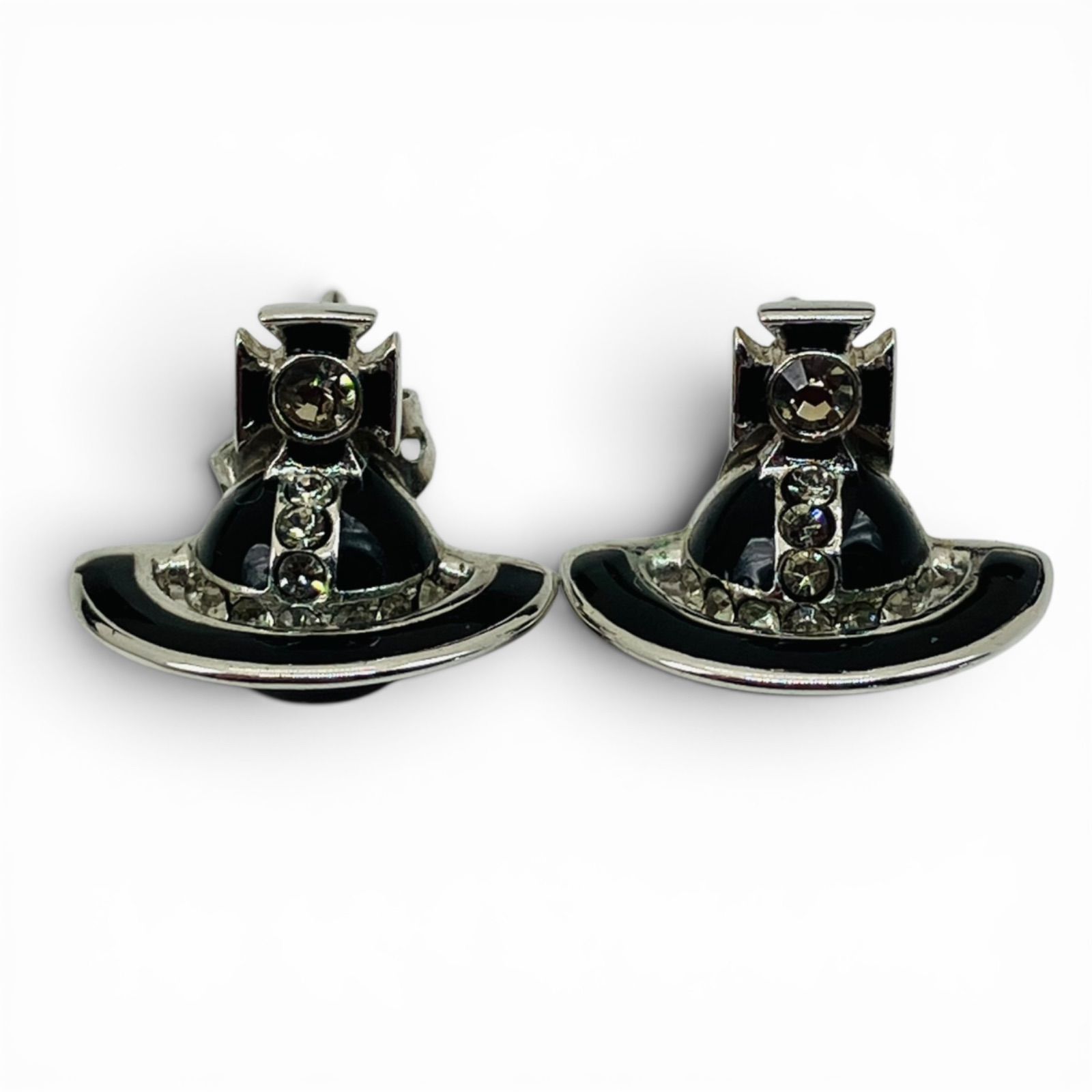 kz/6.18/6】Vivienne Westwood オーブモチーフ ピアス - メルカリ