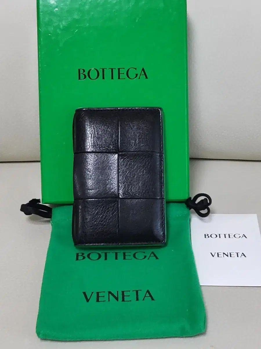 BOTTEGA VENETA ボッテガ・ヴェネタ フラップ カードウォレット