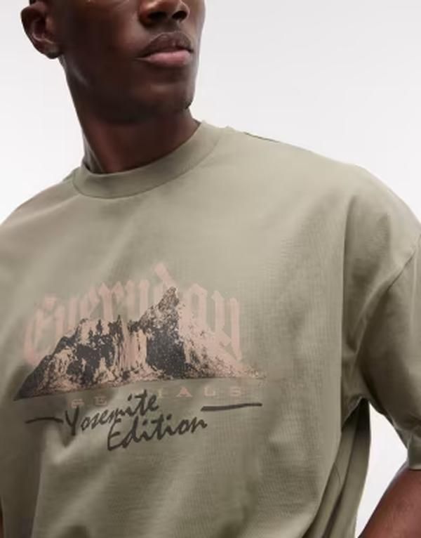 エイソス メンズ トップス Tシャツ グラフィック ASOS DESIGN boxy oversized Tshirt with Yosemite graphic Vetiver グリーン