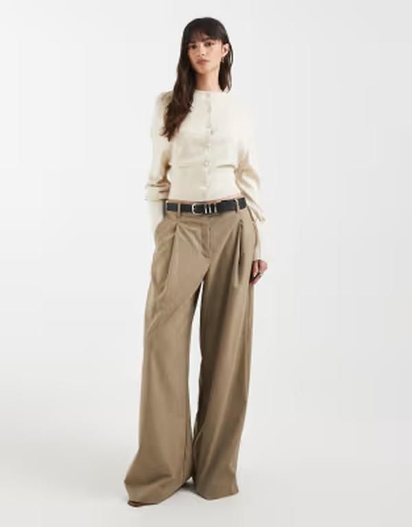 エイソス レディース アウター カーディガン バルーンスリーブ ニット ASOS DESIGN knit cinched cardigan with balloon sleeves in ecru エ