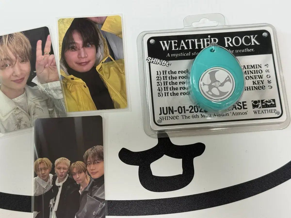 SHINee atmos weather rock レインコート ミンホ キー ボイス オンユ