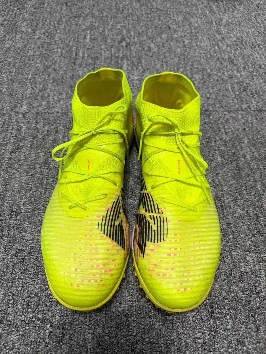 プーマ Hello Future 8 サッカーシューズ