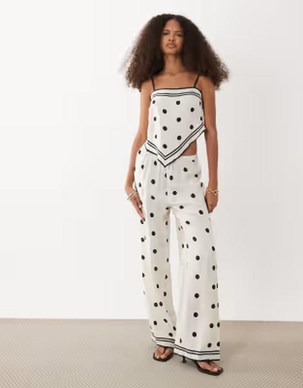 リバーアイランド レディース ボトムス カジュアルパンツ ドット柄 ワイドレッグ ドット River Island polka dot wide leg pants in cream set CREA
