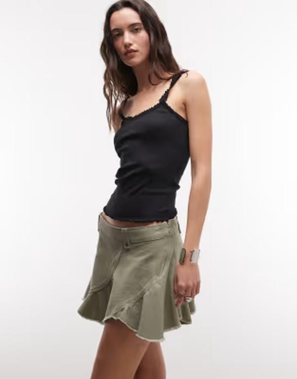 モンキ レディース ボトムスカート ミニ Monki lowaist mini skirt with circle cut details Khaki カーキ