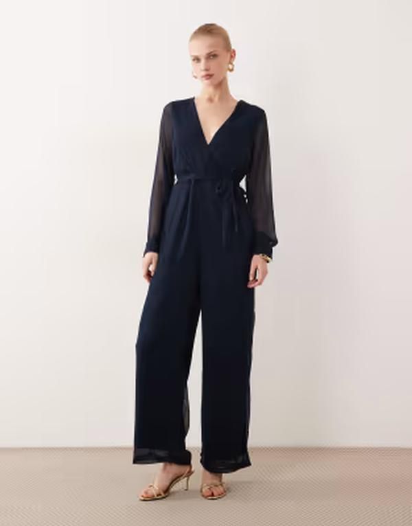 ヴィラ レディース トップス ジャンプスーツ Vネック シフォン VILA Vneck tie waist chiffon jumpsuit Navy Blazer ネイビー