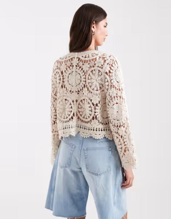 オンリー レディース アウター カーディガン ONLY tie front crochet cardigan in cream クリーム