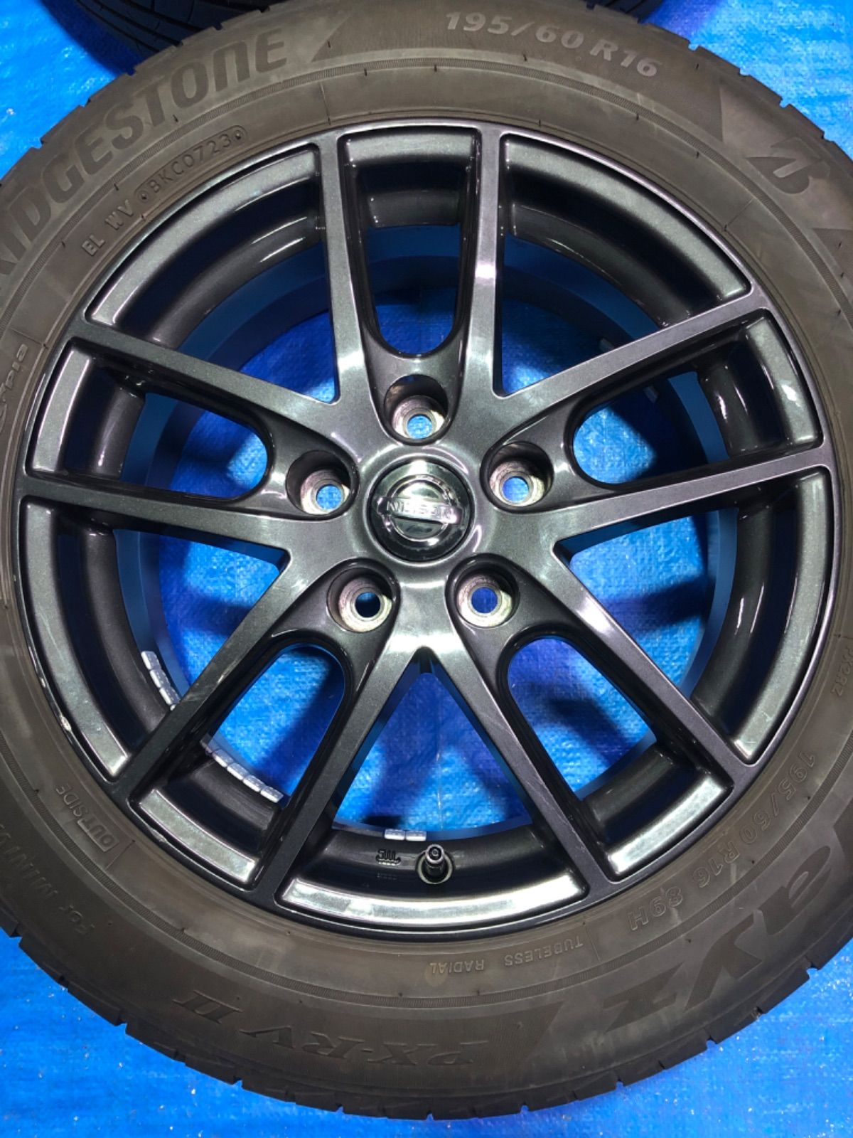 夏 サマータイヤ 日産 セレナ C27 C26 C25 純正アルミホイール 195 夏 サマータイヤ 日産 セレナ C27 C26 C25 純正アルミホイール 195