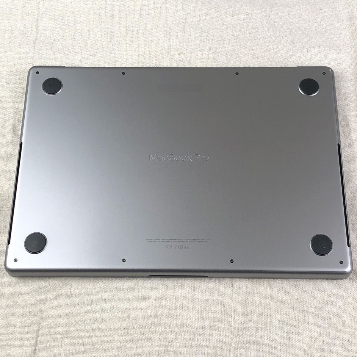 【本体のみ】Apple MacBook Pro (14インチ 2021) 【M1 Pro(CPUコア10/GPUコア16)・メモリ16GB・SSD1TB】A2442 EMC3650/mb-261255(499016) 【本体のみ】Apple MacBook Pro (14インチ 2021) 【M1 Pro(CPUコア10/GPUコア16)・メモリ16GB・SSD1TB】A2442 EMC3650/mb-261255(499016)