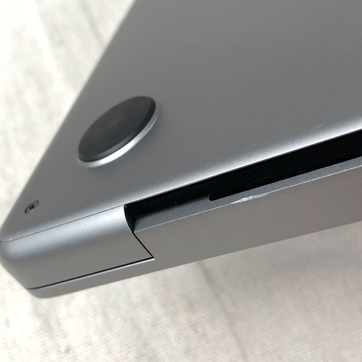 【本体のみ】Apple MacBook Pro (14インチ 2021) 【M1 Pro(CPUコア10/GPUコア16)・メモリ16GB・SSD1TB】A2442 EMC3650/mb-261256(499000) 【本体のみ】Apple MacBook Pro (14インチ 2021) 【M1 Pro(CPUコア10/GPUコア16)・メモリ16GB・SSD1TB】A2442 EMC3650/mb-261256(499000)
