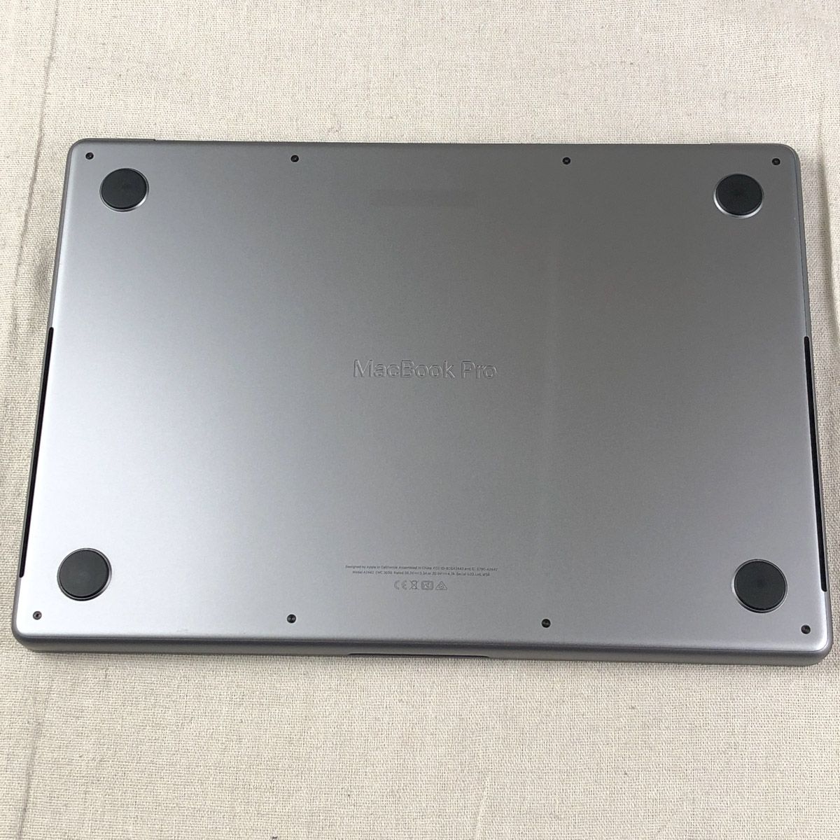 【本体のみ】Apple MacBook Pro (14インチ 2021) 【M1 Pro（CPUコア10/GPUコア16）・メモリ16GB・SSD1TB】A2442 EMC3650/mb-261258（498999）