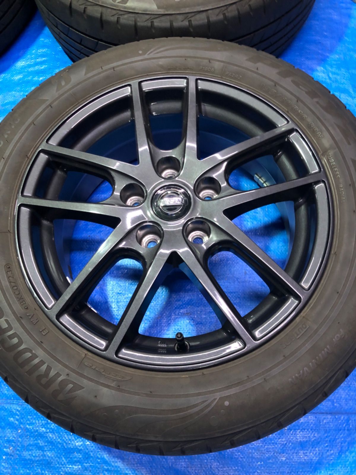 夏 サマータイヤ 日産 セレナ C27 C26 C25 純正アルミホイール 195