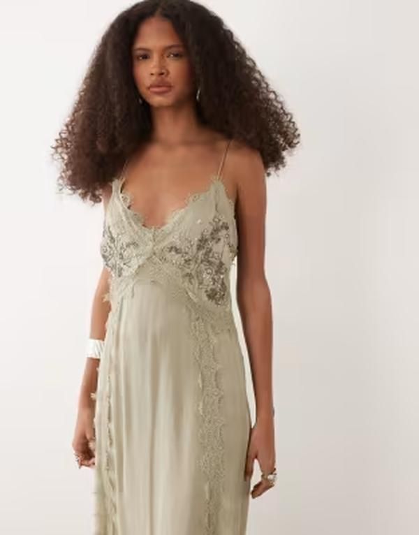 マンゴ レディース トップス ワンピース レーストリム ミディ レース Mango camidi dress with lace trim and embellishment in pale GREE