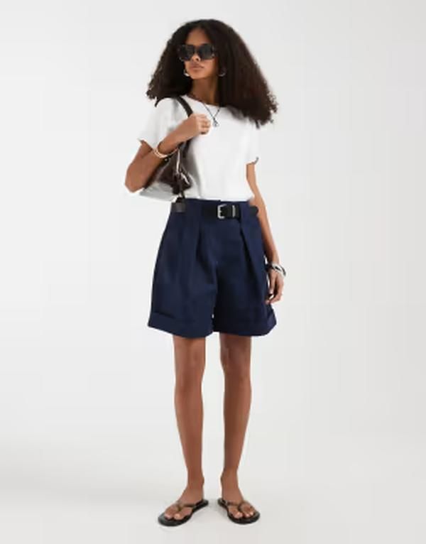 エイソス レディース ボトムス ハーフパンツ・ショーツ ショートパンツ ASOS DESIGN Tailored belted cuffed shorts NAVY ネイビー 12,586円