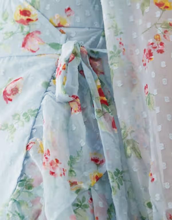 ヴィラ レディース トップス ワンピース フラワー柄 プリント マキシ フラワー VILA textured wrap maxi dress with frill detailing in light