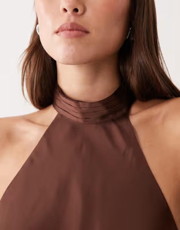 ヴィラ レディース トップス ワンピース 背中開き サテン マキシ ホルター VILA halterneck backlessatin maxi dress in chocolate Shaved C