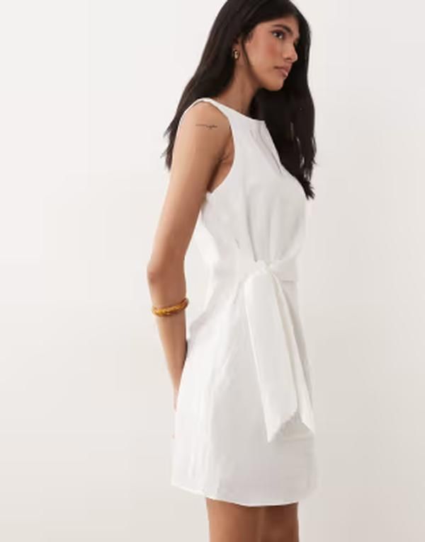 マンゴ レディース トップス ワンピース ミニ ノースリーブ Mango boat neck belted sleeveless mini dress in cream BEIGE ベージュ