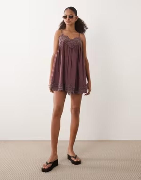エイソス レディース トップス ワンピース Vネック レーストリム ミニ レース ASOS DESIGN v neck camini dress with lace trim in washed Bu エイソス レディース トップス ワンピース Vネック レーストリム ミニ レース ASOS DESIGN v neck camini dress with lace trim in washed Bu