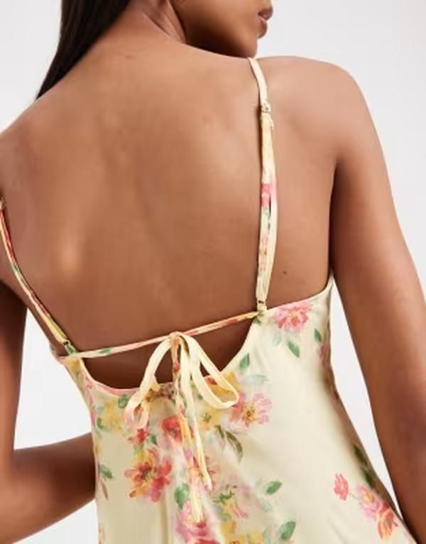 ヴェロモーダ レディース トップス ワンピース フラワー柄 プリント ギャザー ミディ フラワー Vero Moda ruched bust detail camidi dress in yellow ヴェロモーダ レディース トップス ワンピース フラワー柄 プリント ギャザー ミディ フラワー Vero Moda ruched bust detail camidi dress in yellow