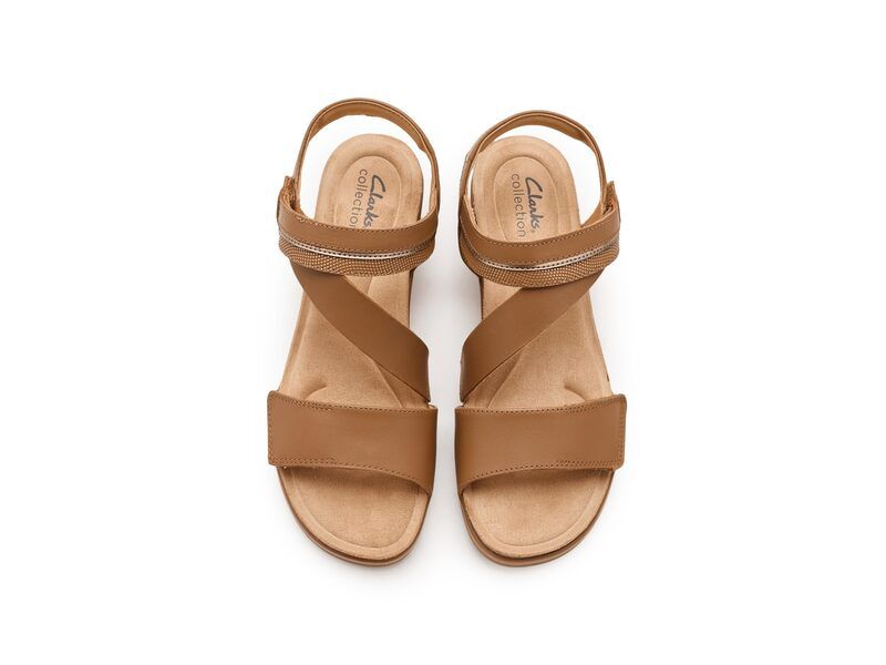クラークス レディース シューズ ヒール Clarks Kacha Wave Tan Leather タン